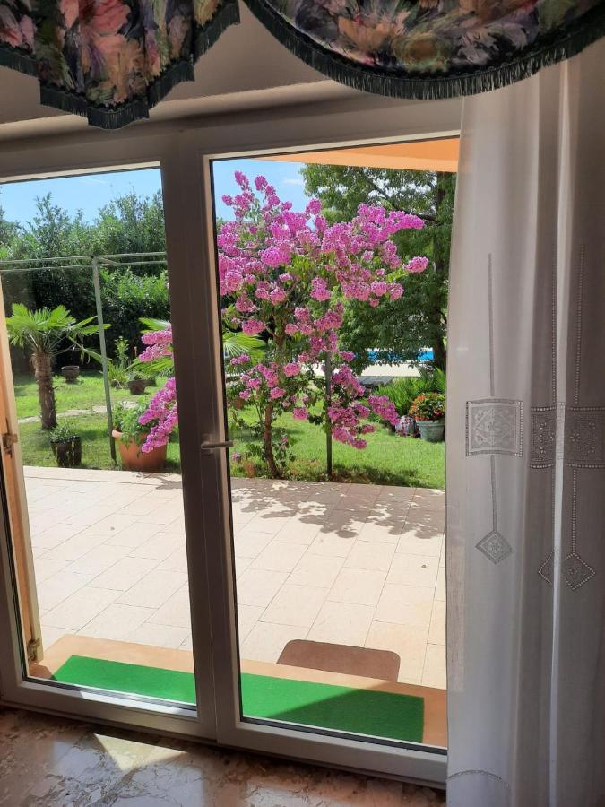 Villa Di Te Nema Pula Exterior foto