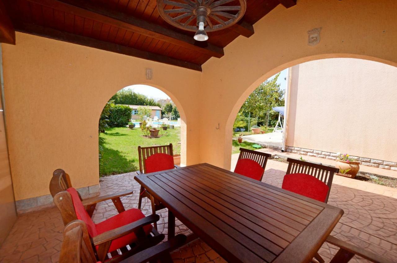 Villa Di Te Nema Pula Exterior foto